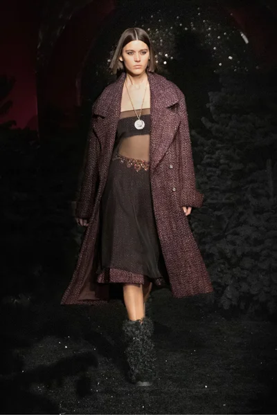 Look 2